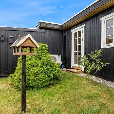 Feriehus Blomma - 1km From The Sea By Interhome